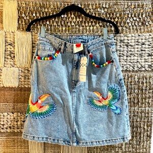 🦜 NWT Farm Rio Anthropologie bird embroidered denim mini skirt sz S